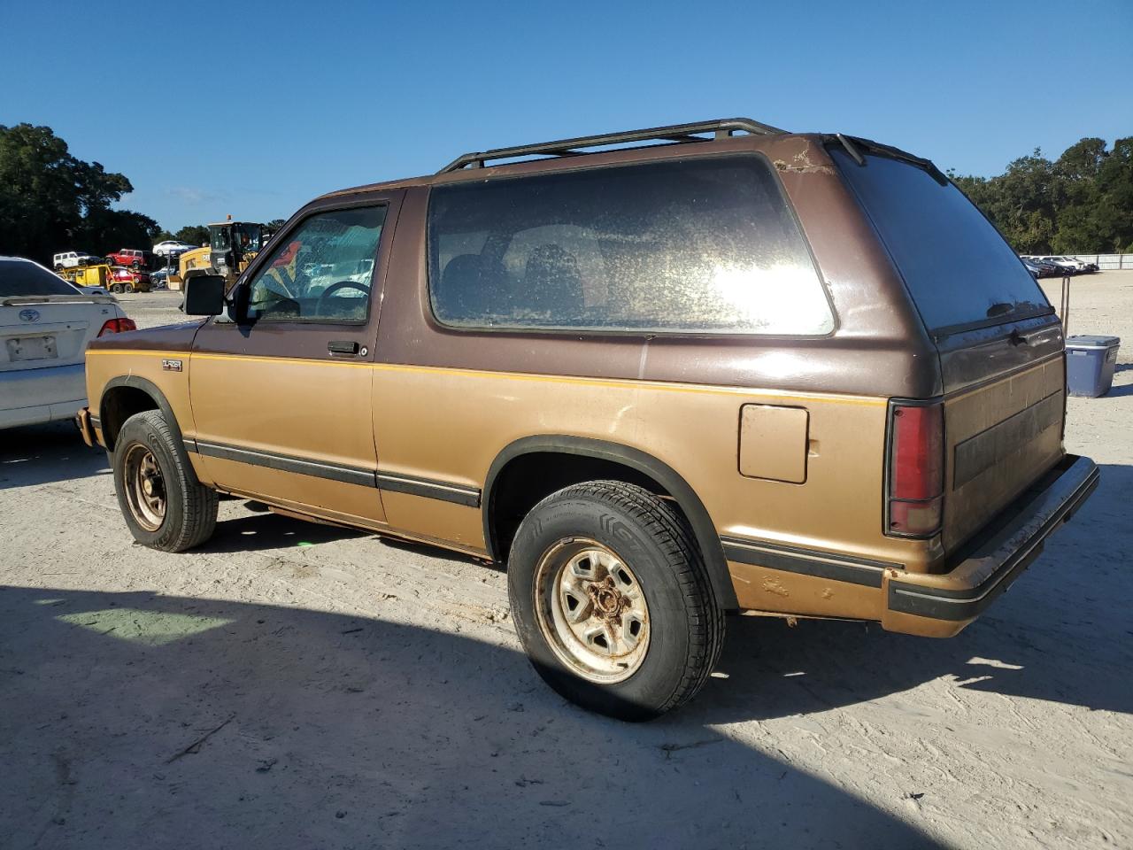 1988 Chevrolet Blazer S10 VIN: 1GNCS18R1J0106286 Lot: 76802554