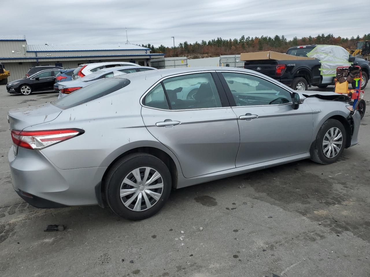 2019 Toyota Camry - Image 4