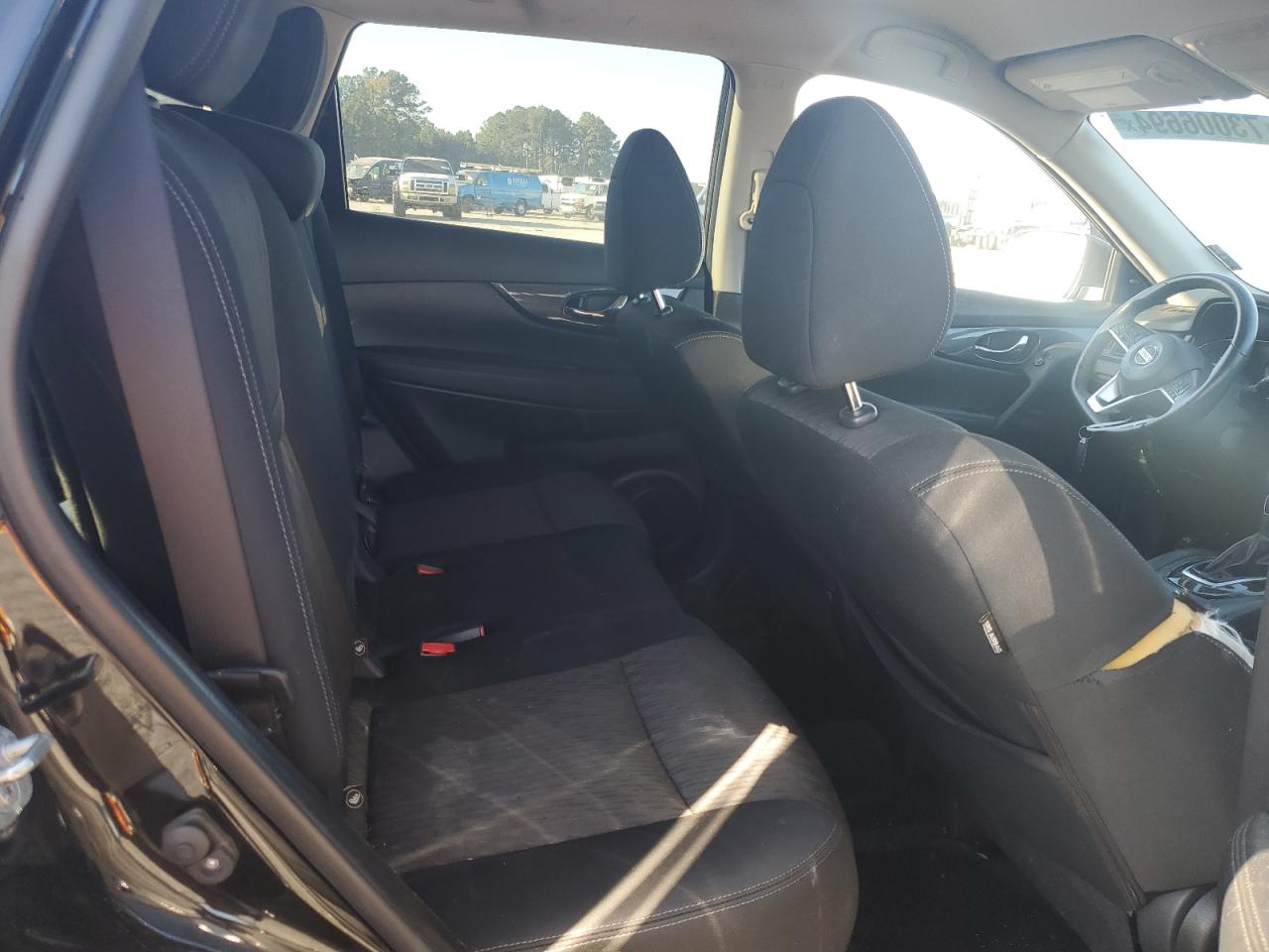 2020 Nissan Rogue - Image 11