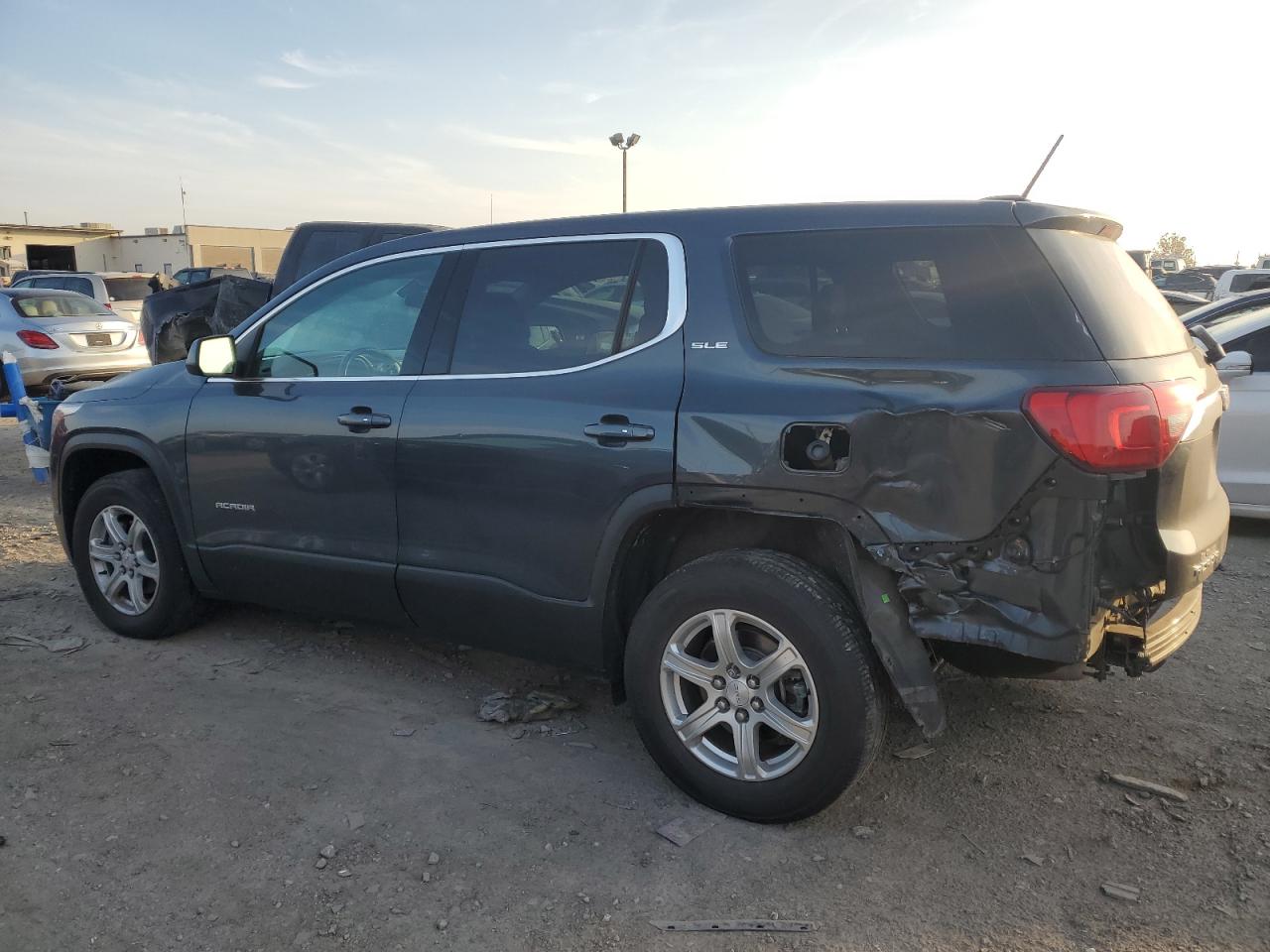 2019 GMC Acadia - Image 2