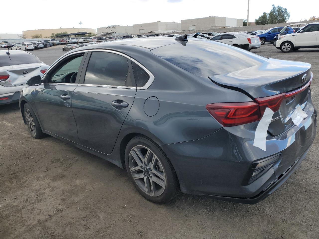 2021 Kia Forte - Image 2
