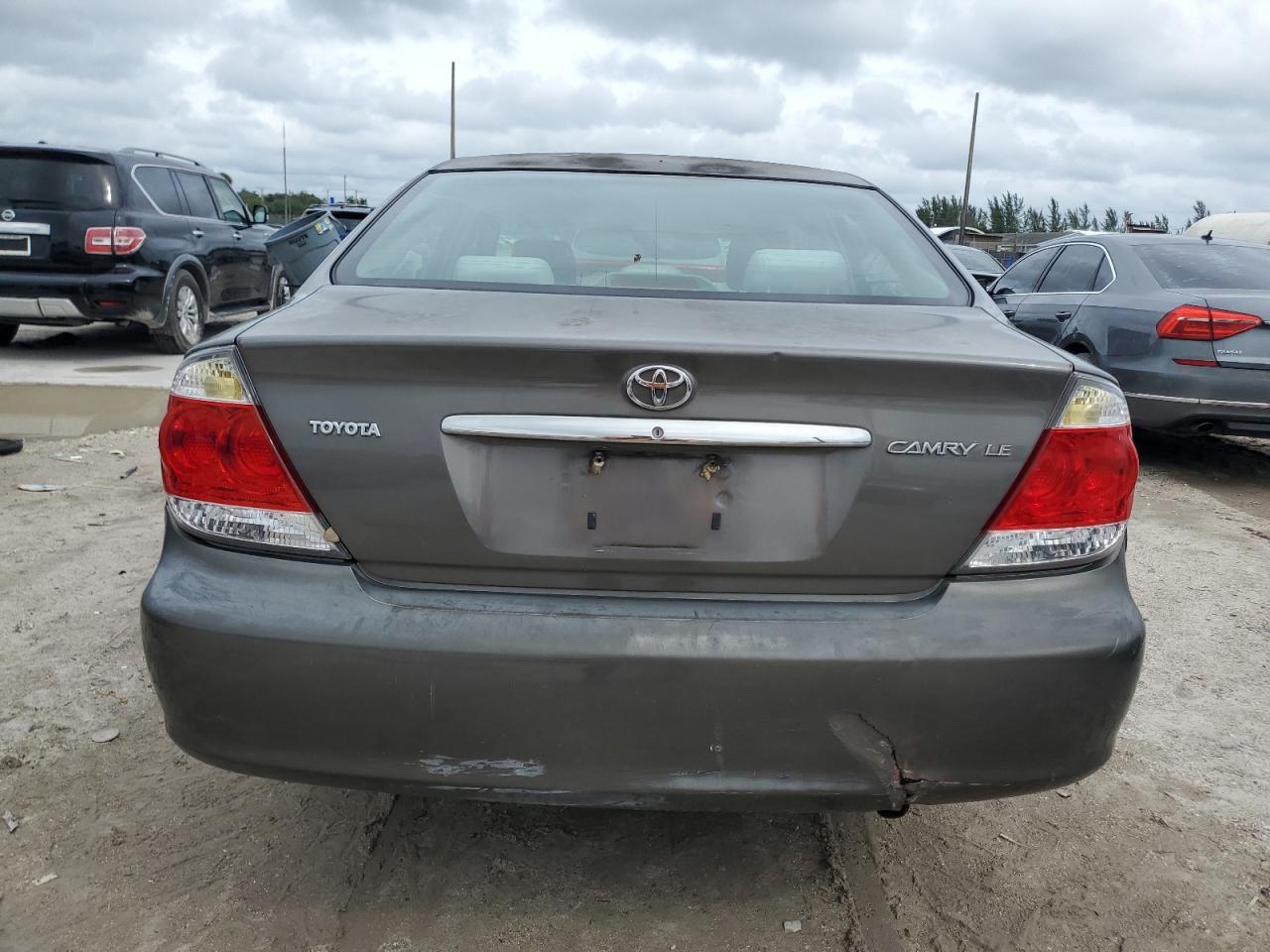 4T1BE32K55U995476 2005 Toyota Camry Le