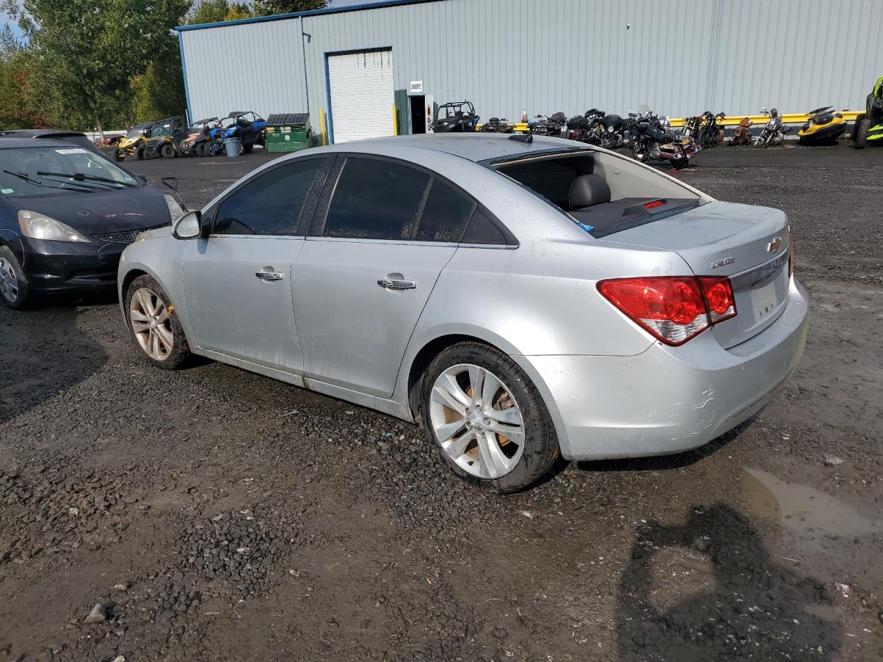 VIN 1G1PG5SB7D7132829 2013 CHEVROLET CRUZE no.2