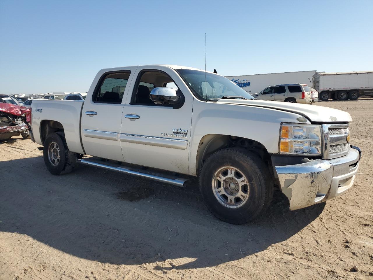 2012 Chevrolet Silverado - Image 4