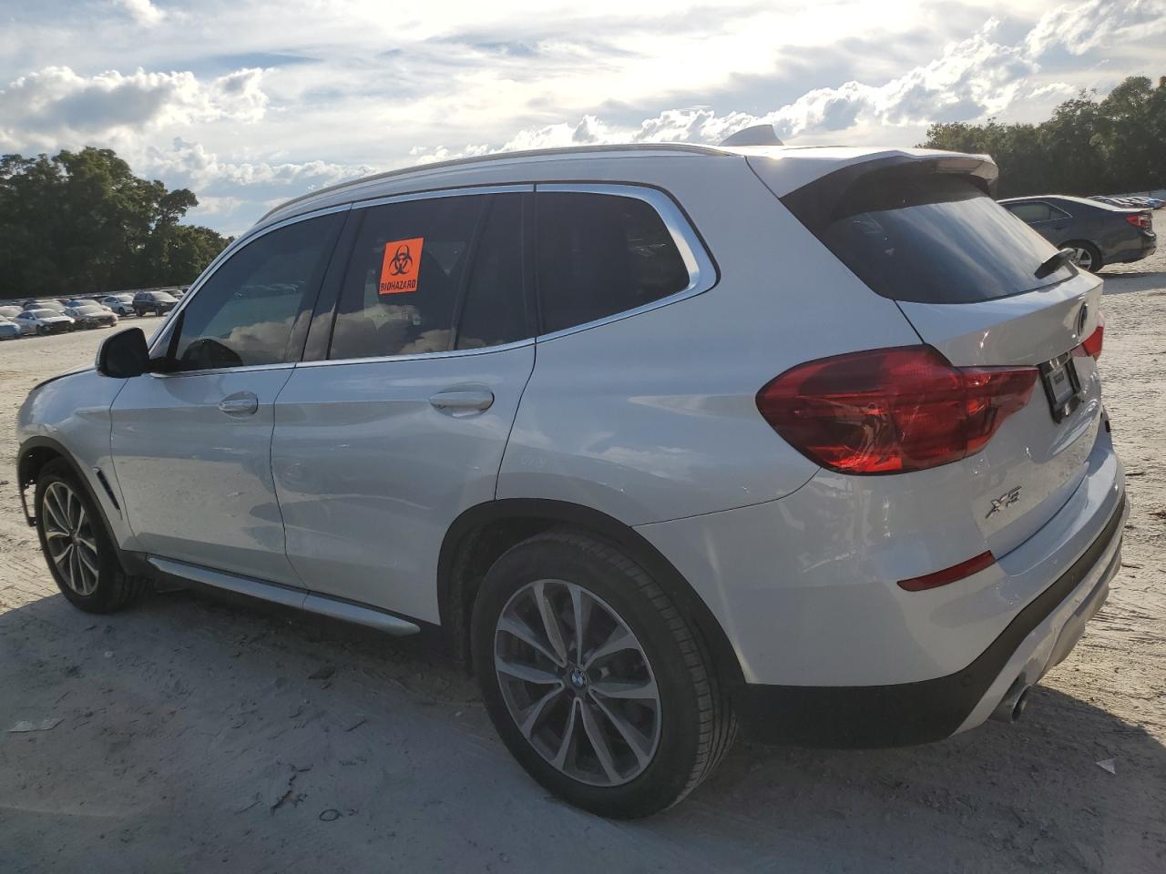 5UXTR9C50JLD68873 2018 BMW X3 - Image 2