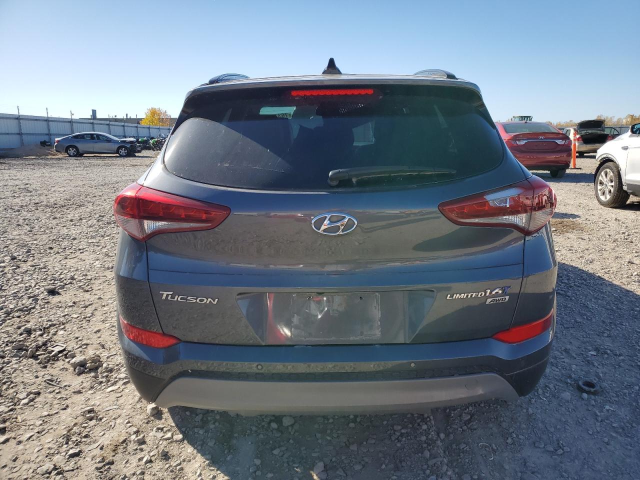 KM8J3CA26JU608690 2018 Hyundai Tucson Value