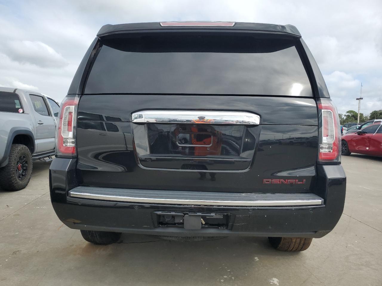 1GKS2CKJ5LR138566 2020 GMC Yukon Denali