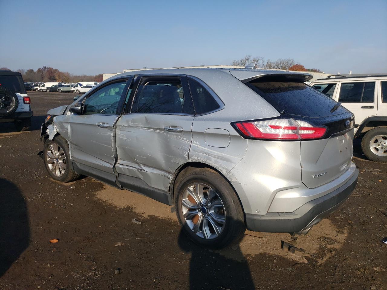 2019 Ford Edge - Image 2