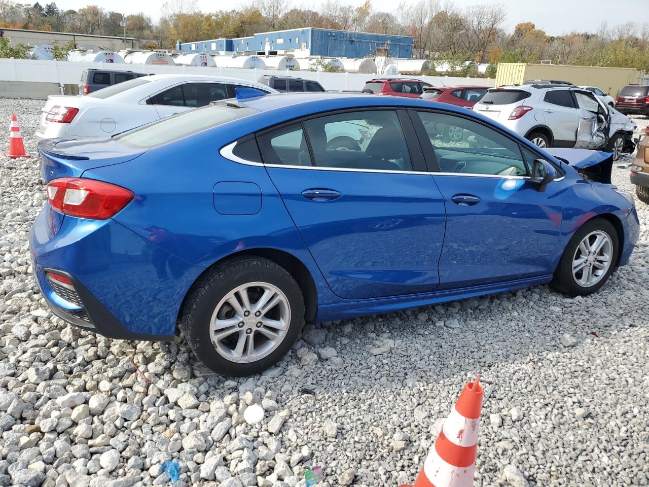 2016 Chevrolet Cruze - Image 3