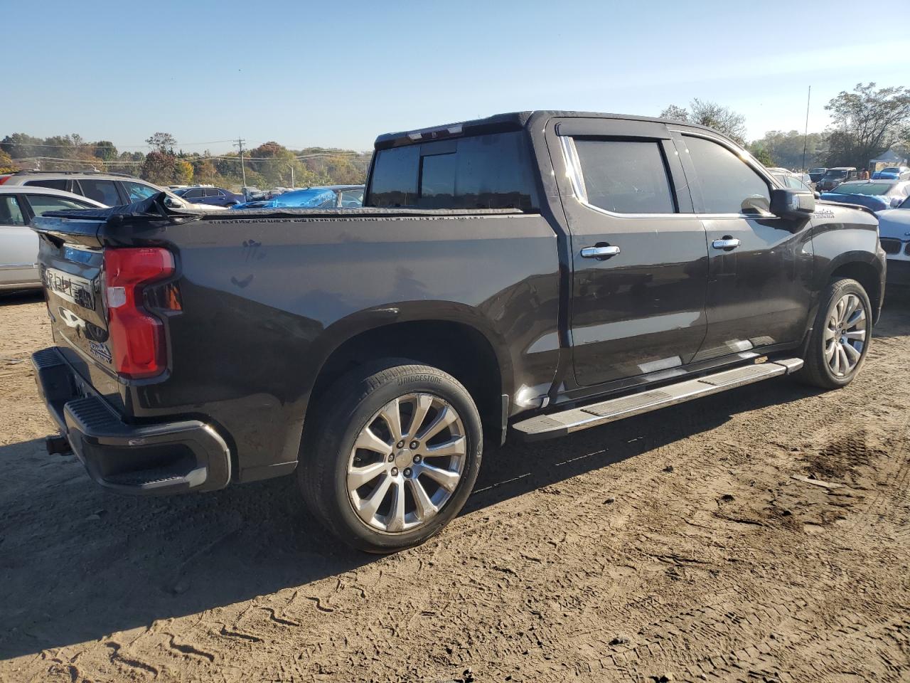 2019 Chevrolet Silverado - Image 3