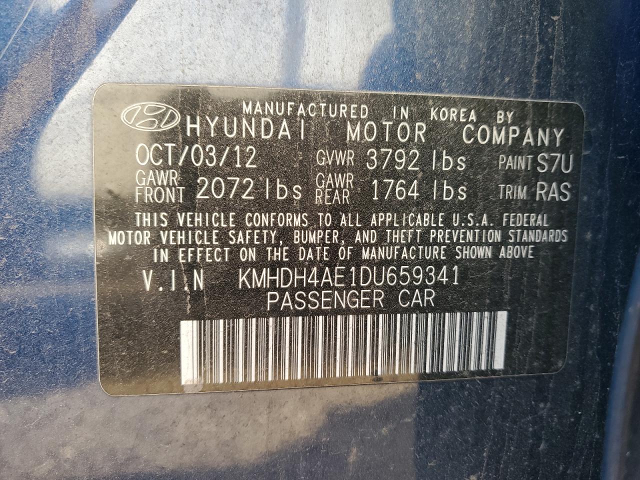 2013 Hyundai Elantra - Image 12