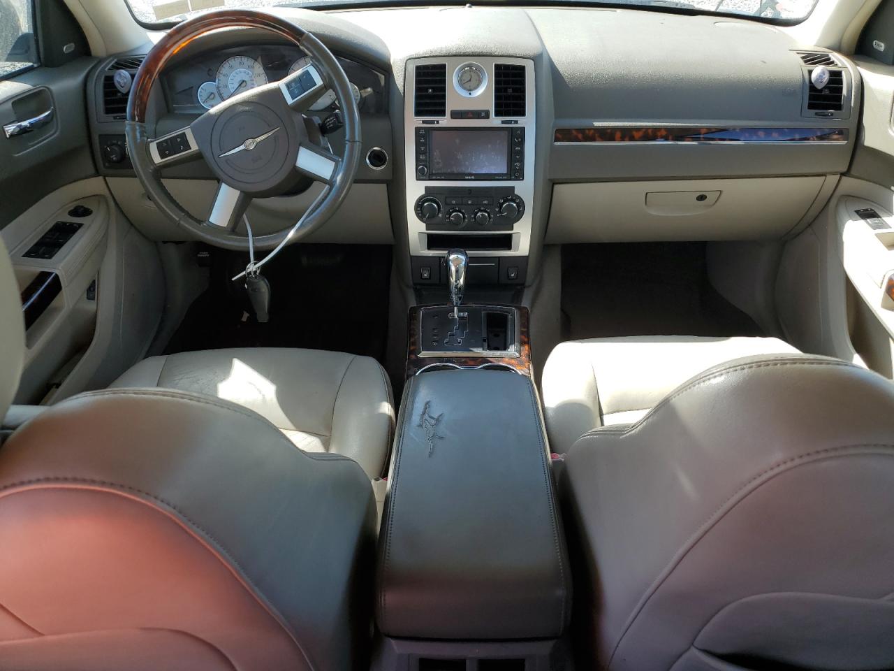 2009 Chrysler 300 - Image 8