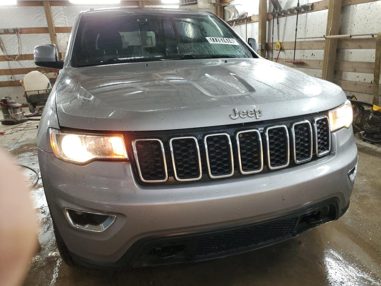 2020 Jeep Grand Cherokee - Image 5