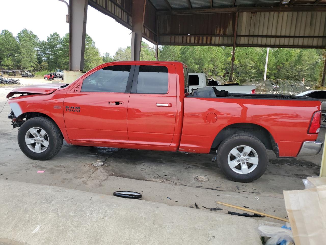 2016 RAM 1500 - Image 2