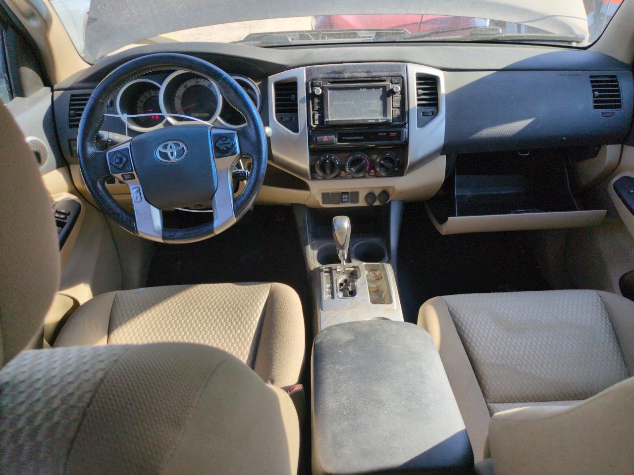 2015 Toyota Tacoma - Image 8