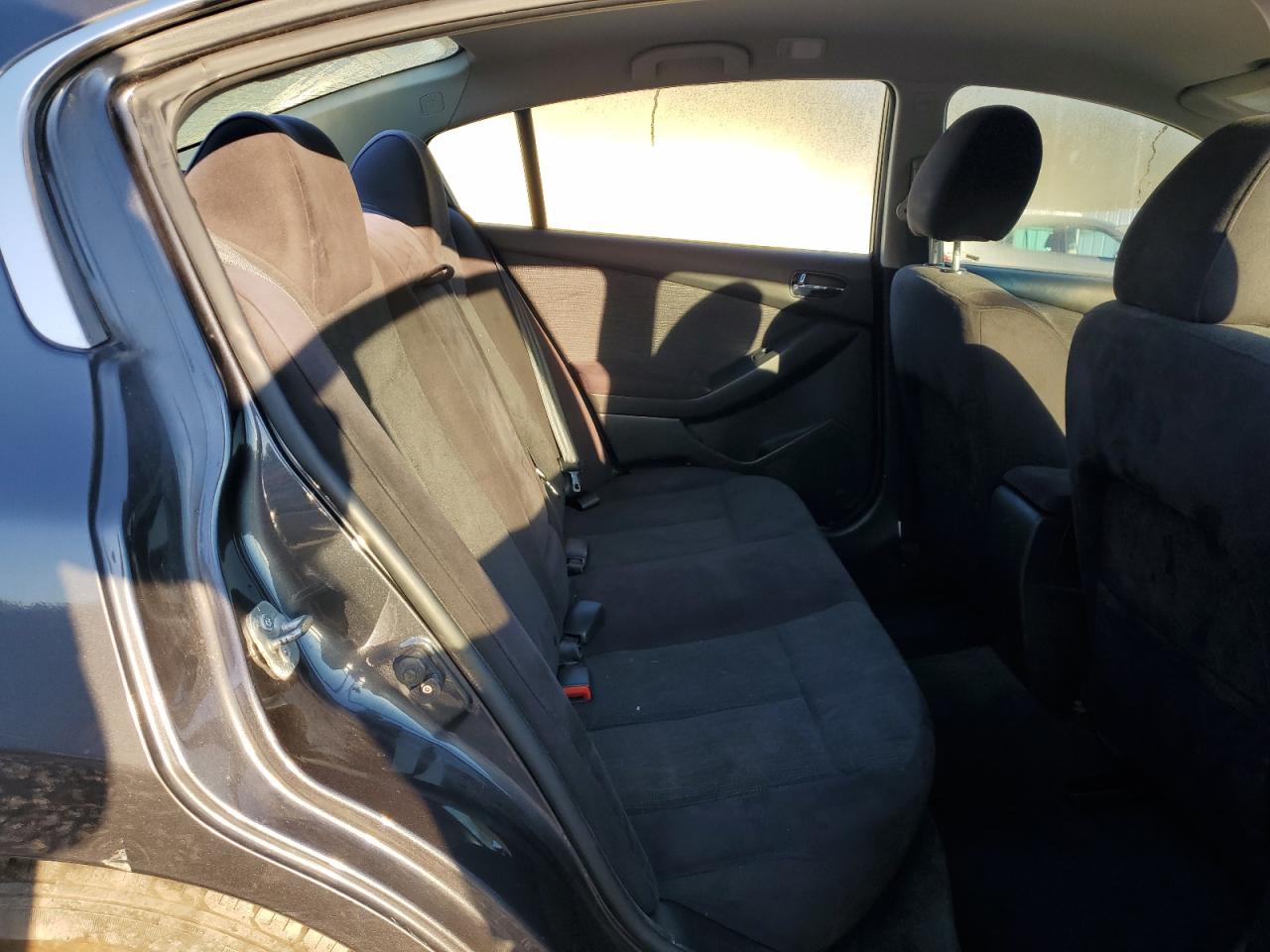 2012 Nissan Altima - Image 10