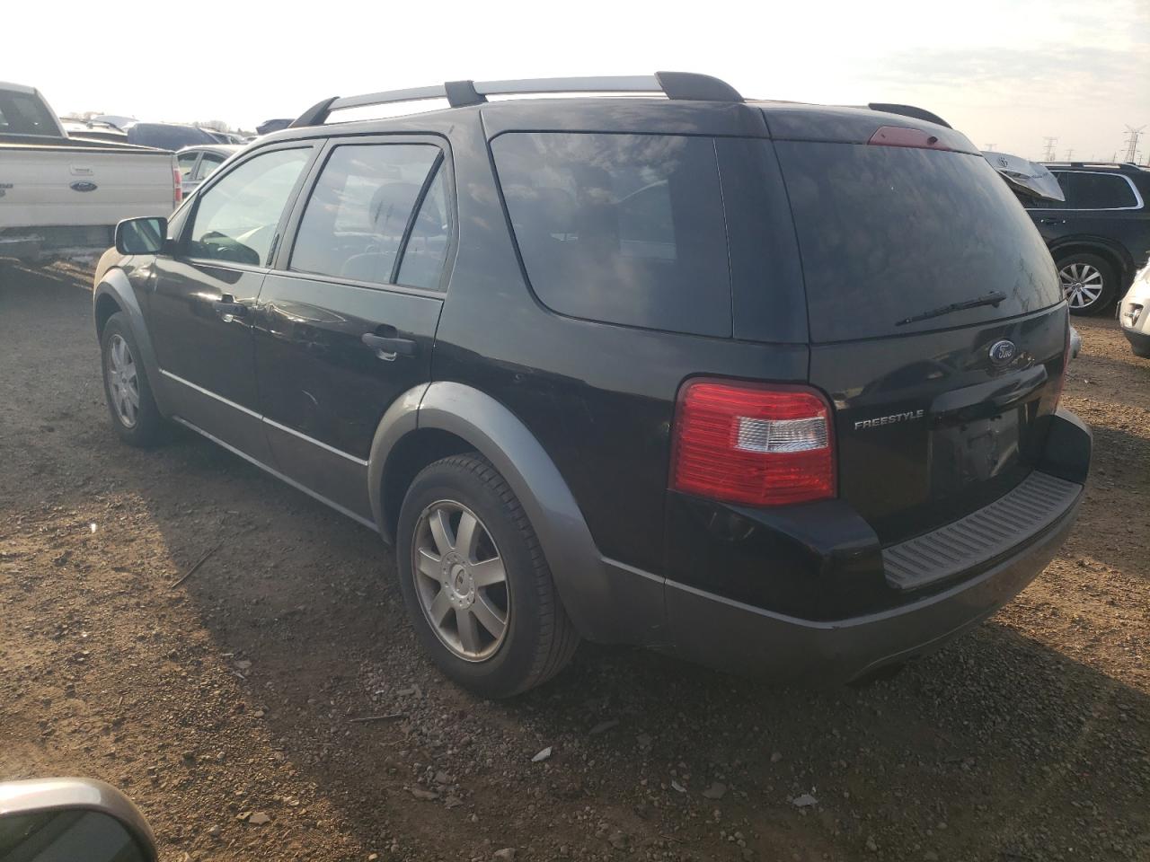 2006 Ford Freestyle - Image 2