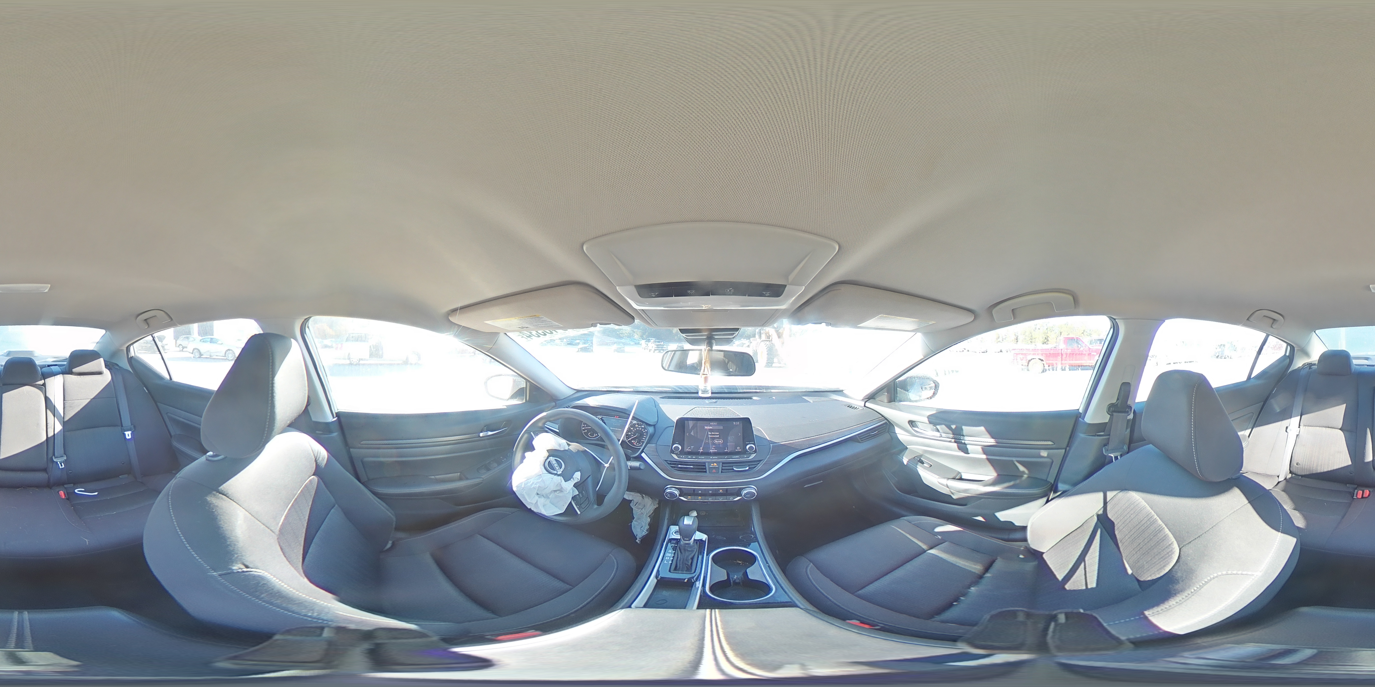 2024 Nissan Altima - Image 13