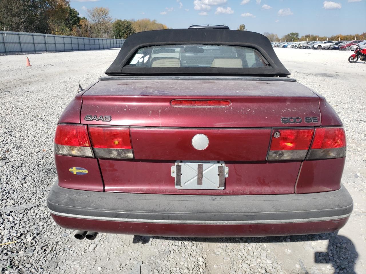 1995 Saab 900 Se VIN: YS3DF78V8S7001070 Lot: 77373604