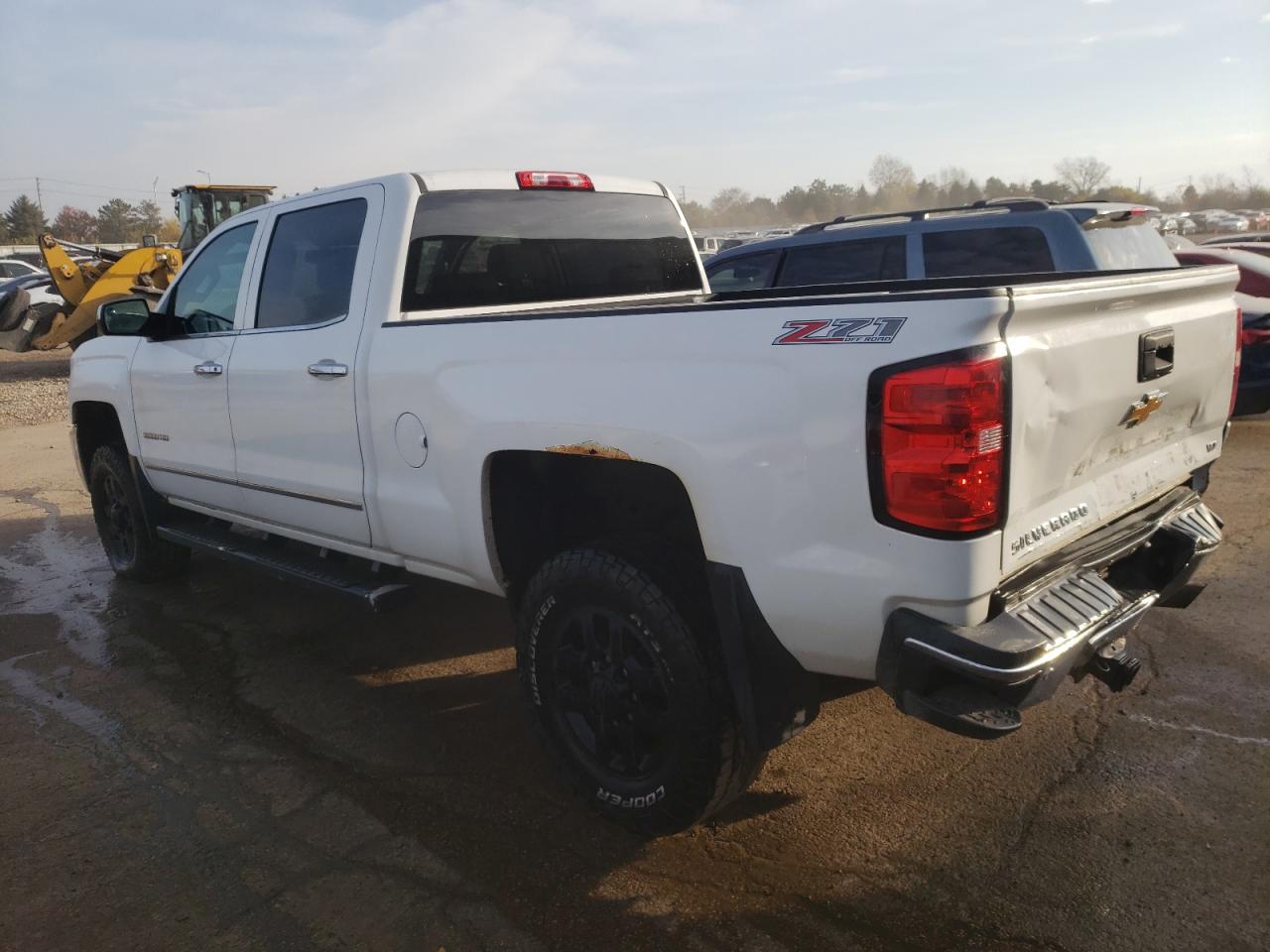 2015 Chevrolet Silverado - Image 2
