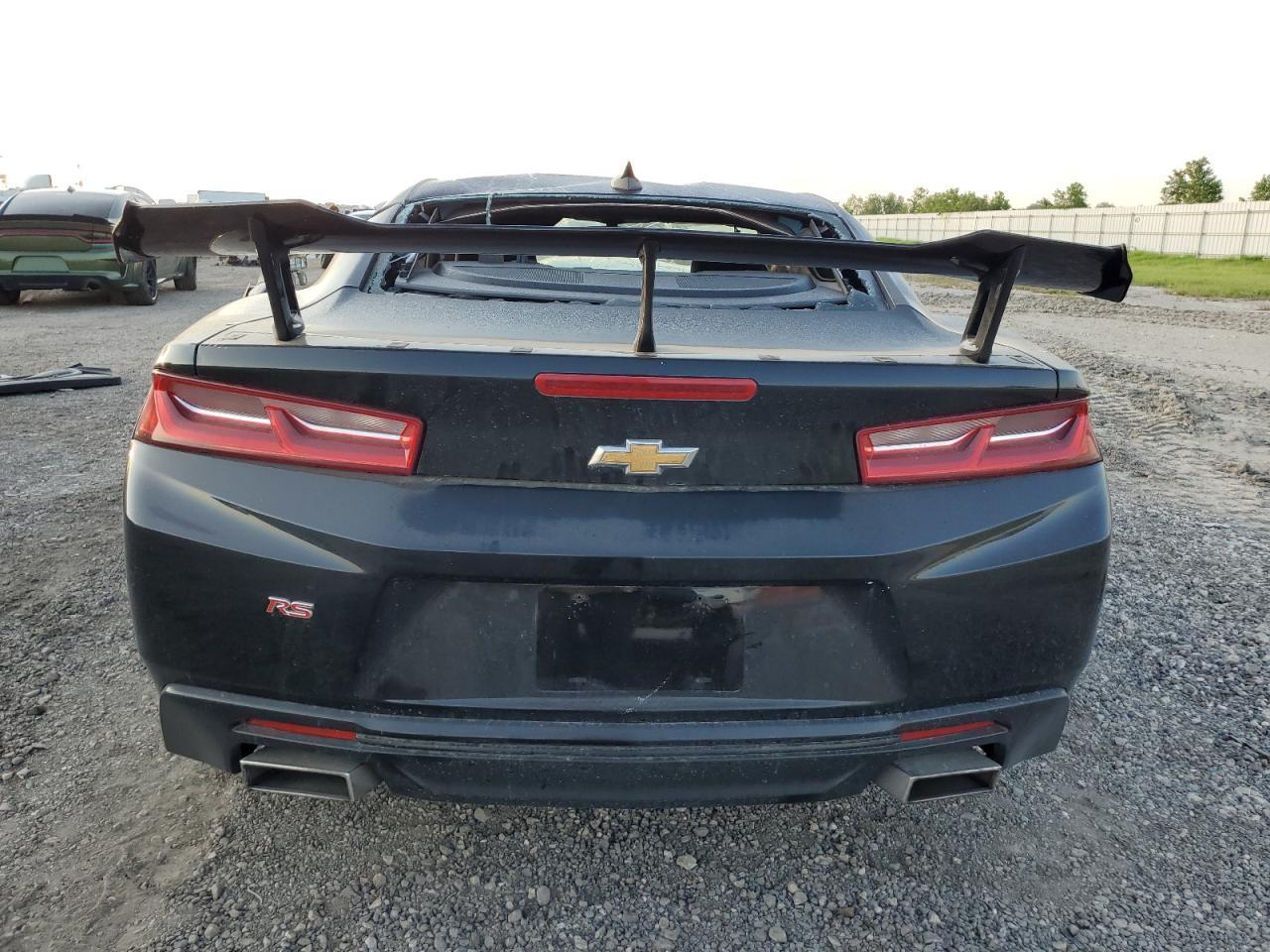 2016 Chevrolet Camaro - Image 6