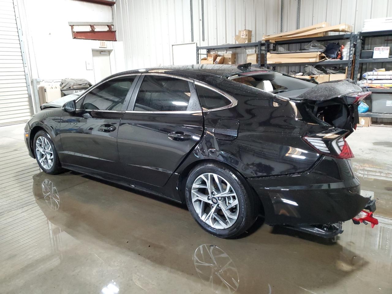 2023 Hyundai Sonata - Image 2