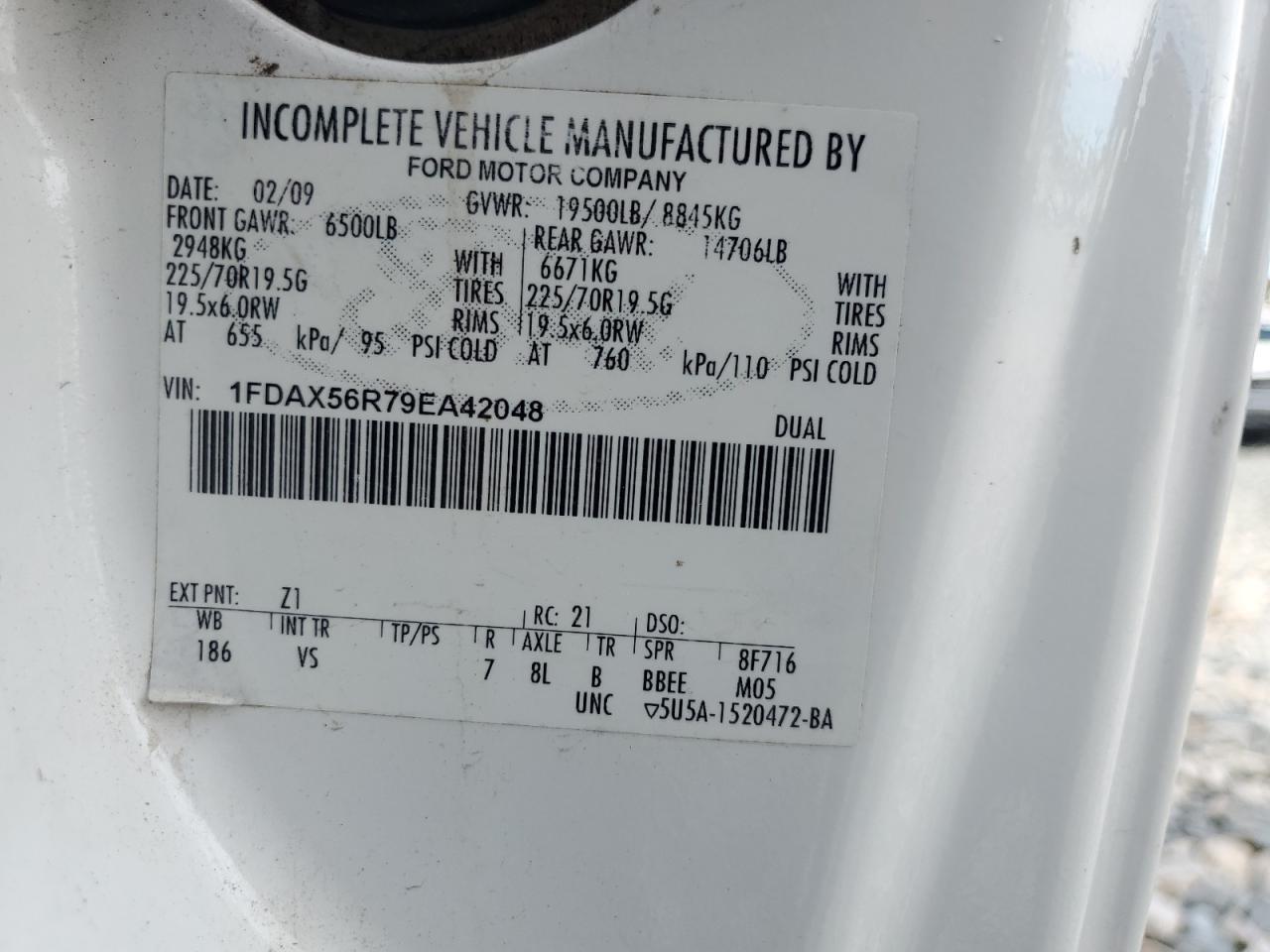 2009 Ford F550 - Image 10