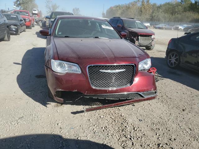  CHRYSLER 300 2019 Червоний