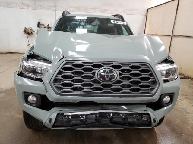  TOYOTA TACOMA 2023 Угольный