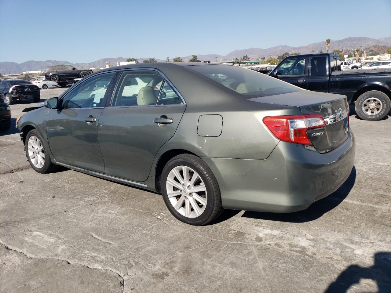 VIN 4T1BD1FK2DU092556 2013 TOYOTA CAMRY no.2