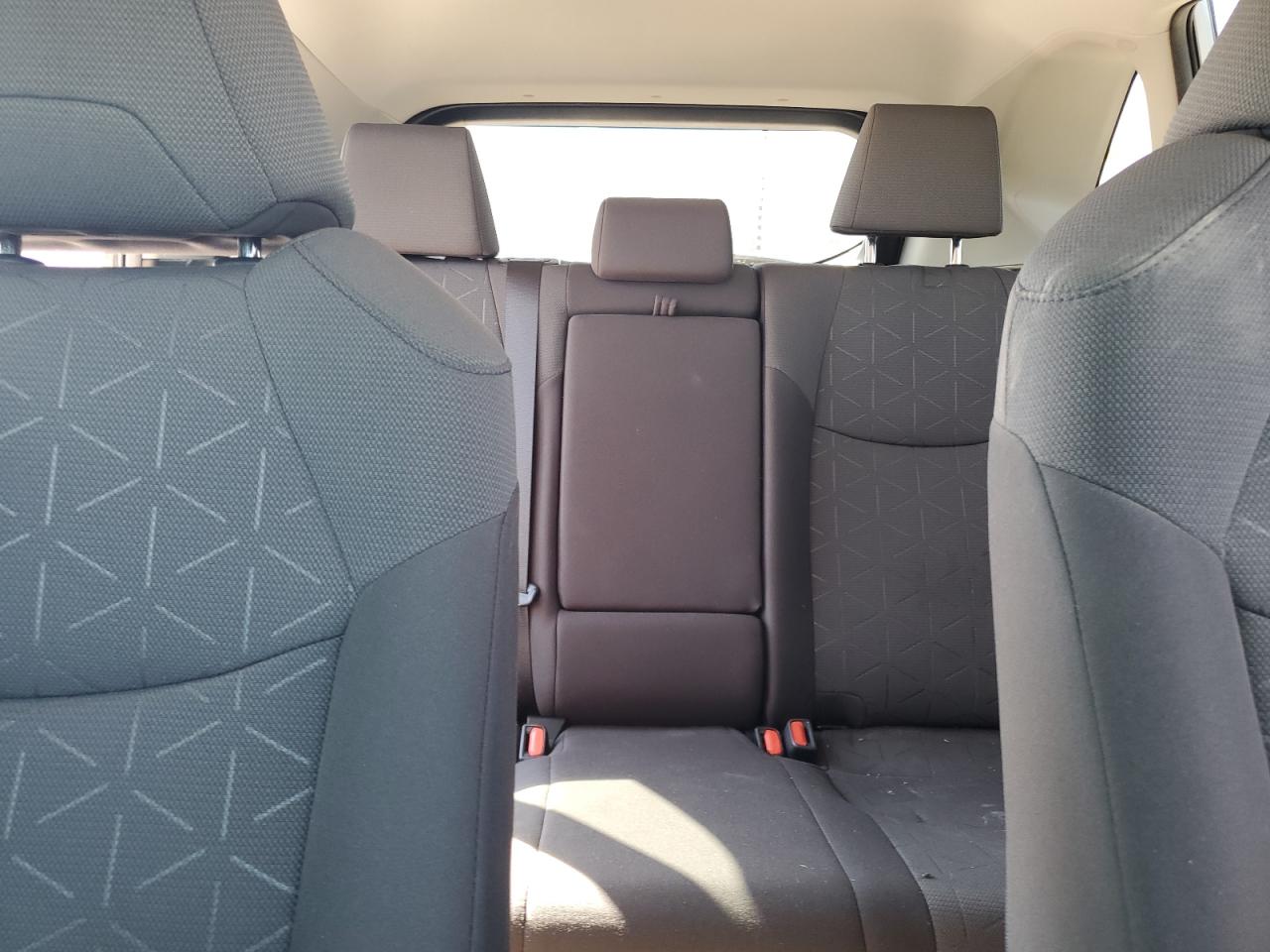 2021 Toyota RAV 4 - Image 10