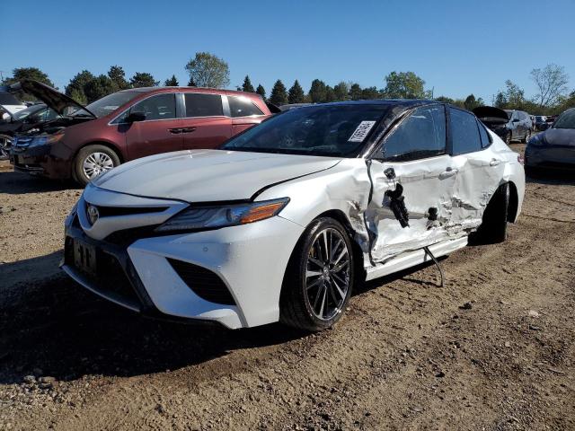  TOYOTA CAMRY 2018 Білий