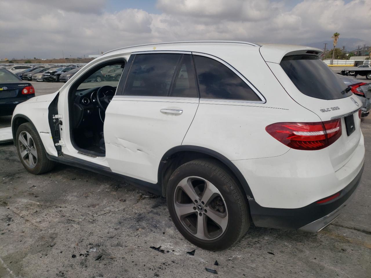 VIN WDC0G4JB4KV154813 2019 MERCEDES-BENZ GLC-CLASS no.2