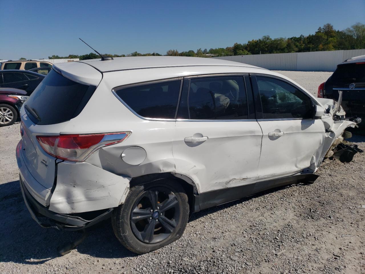 2015 Ford Escape - Image 3