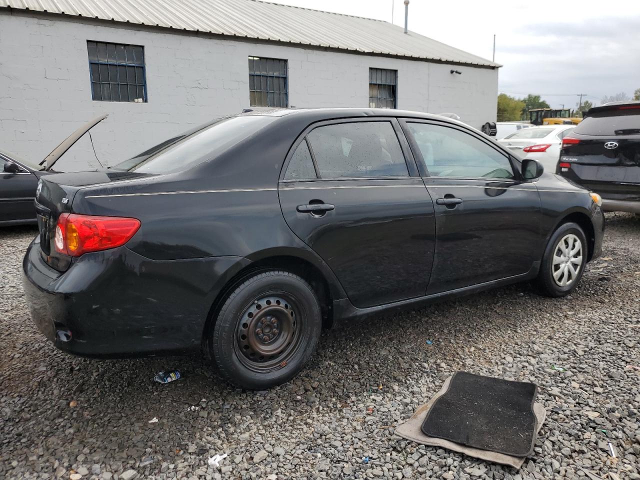 2010 Toyota Corolla - Image 3