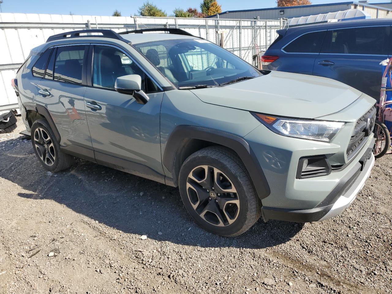 2021 Toyota RAV 4 - Image 4