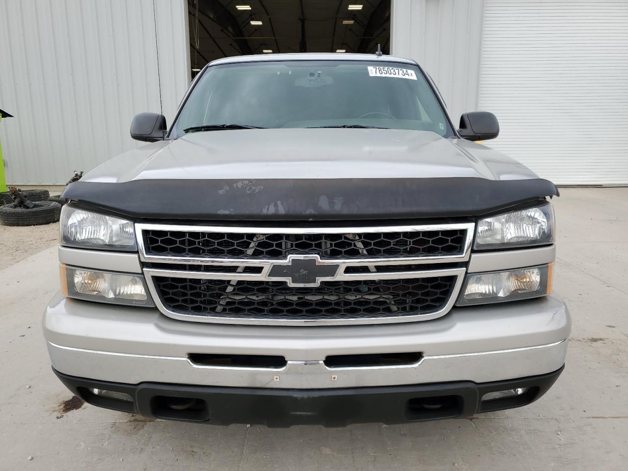 2006 Chevrolet Silverado - Image 5