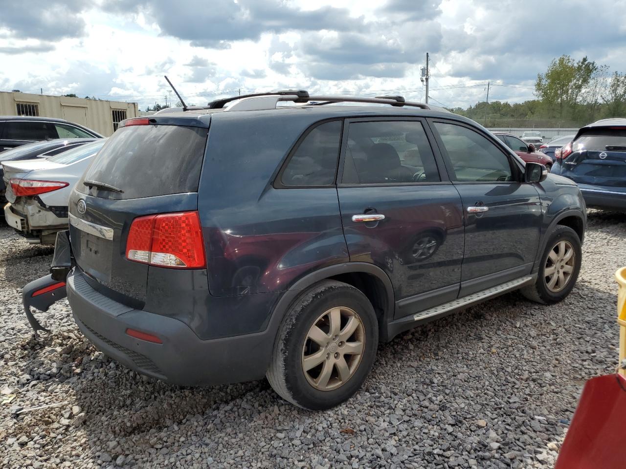 2011 Kia Sorento - Image 3