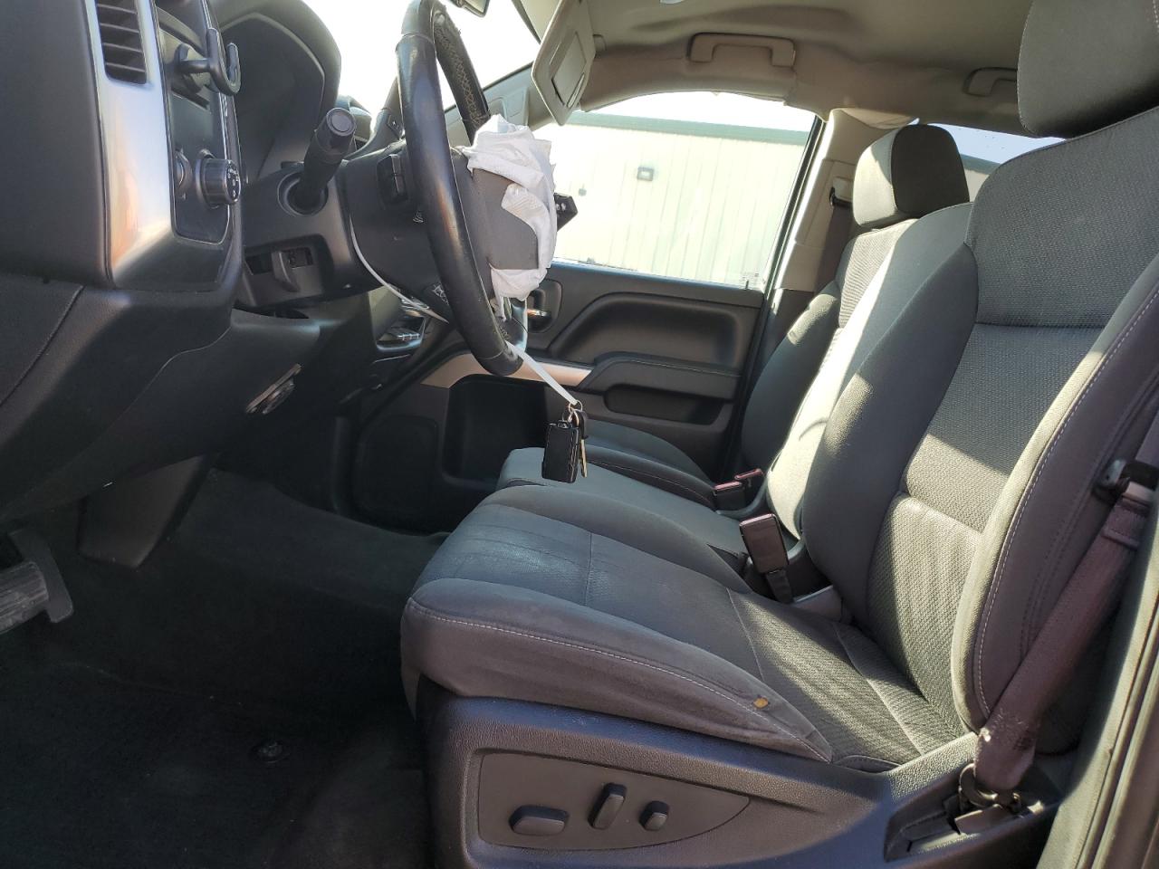 2016 Chevrolet Silverado - Image 7