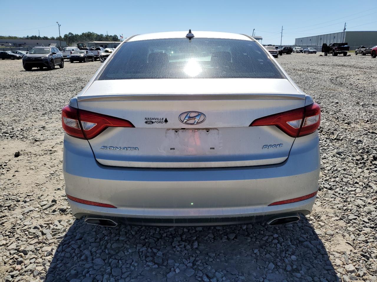 2015 Hyundai Sonata - Image 6
