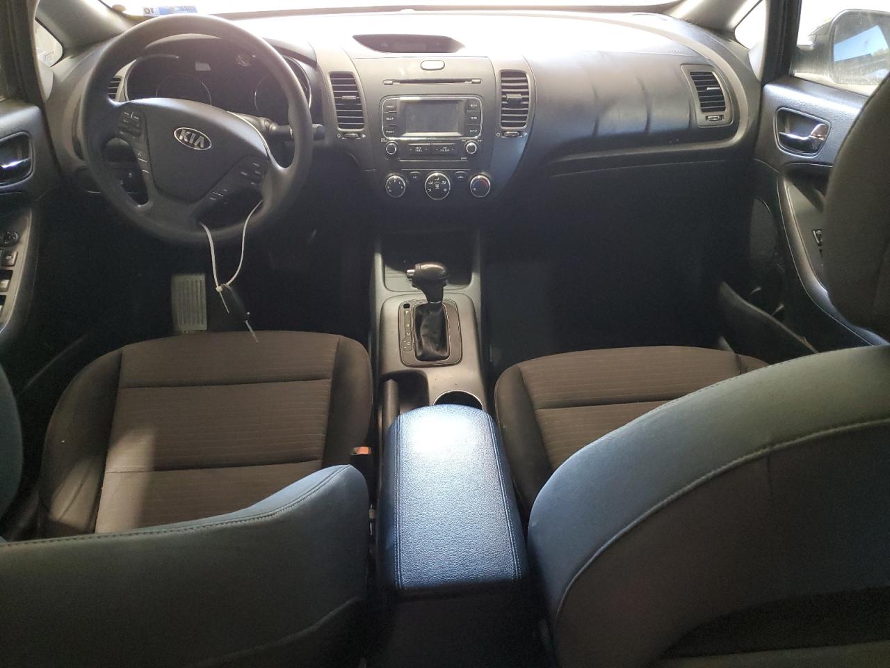 2016 Kia Forte - Image 8