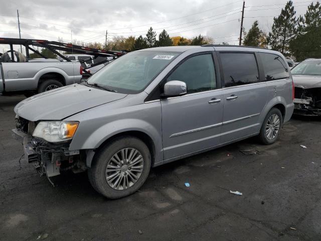 2013 Chrysler Town & Country Touring L