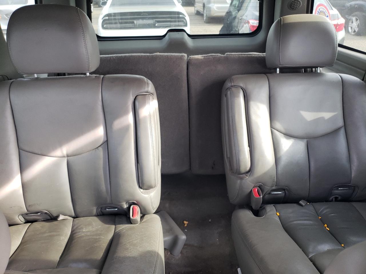 2006 GMC Yukon - Image 10