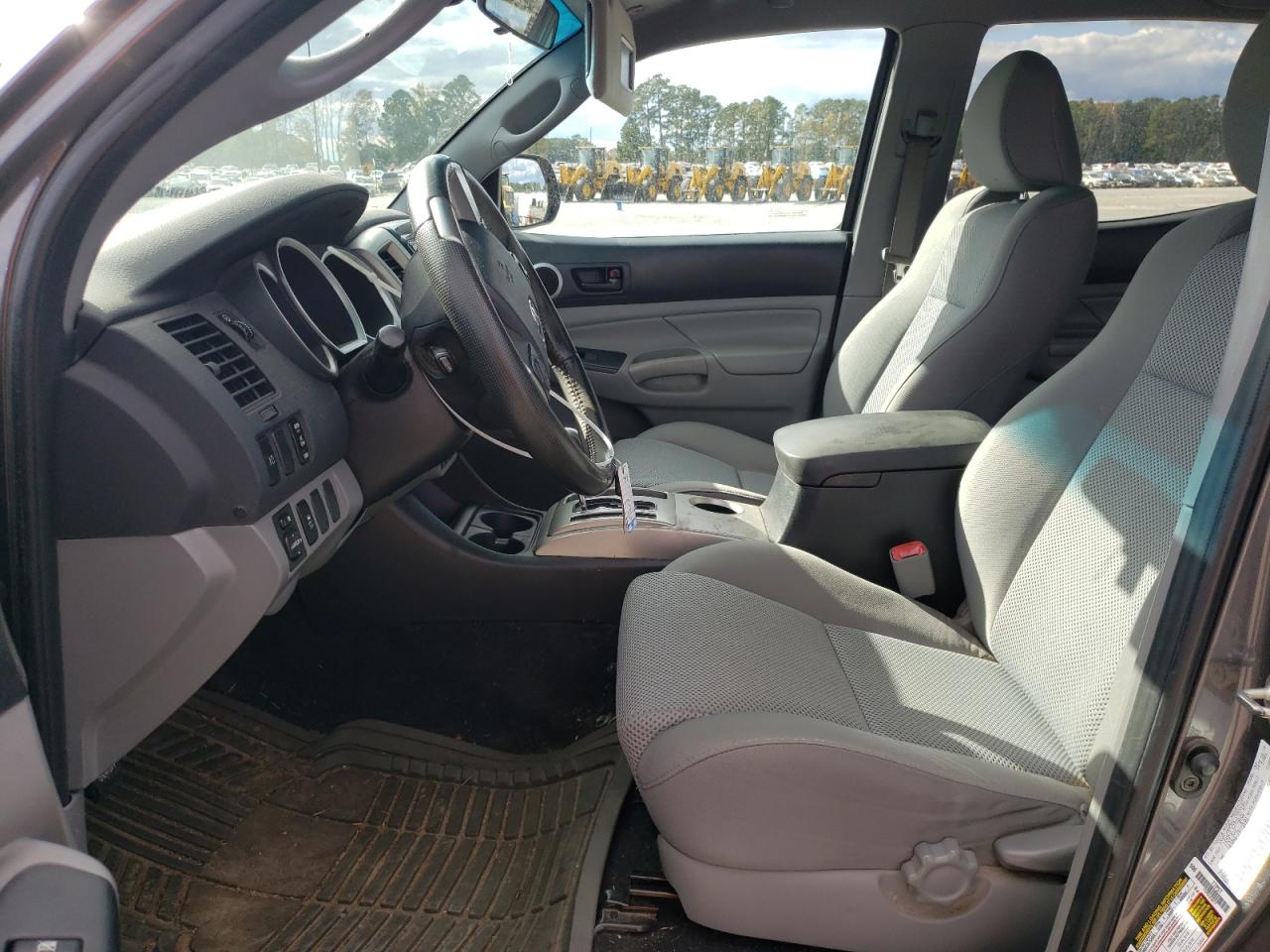 2014 Toyota Tacoma - Image 7