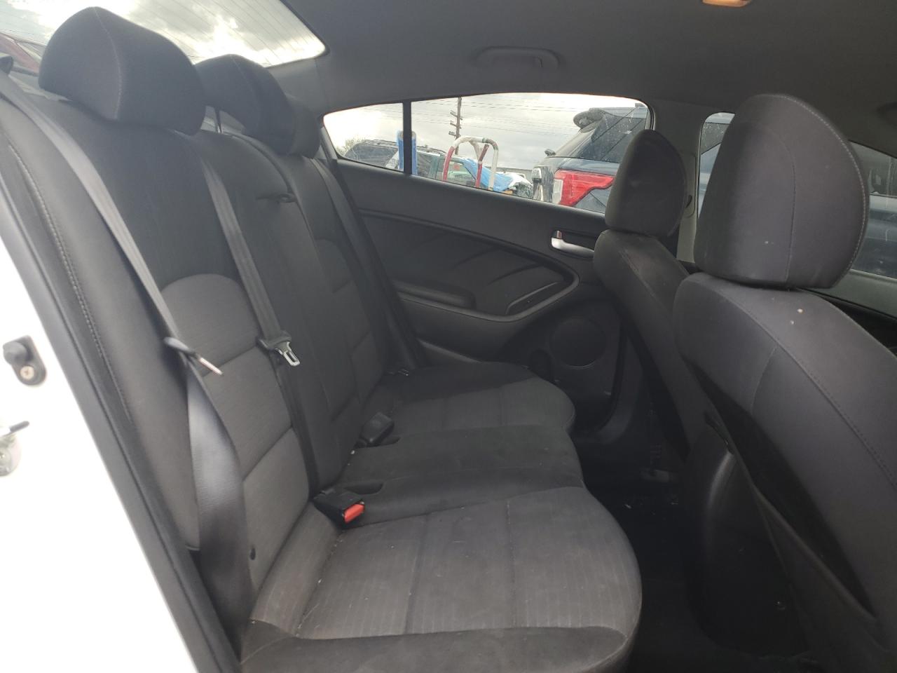 2018 Kia Forte - Image 10