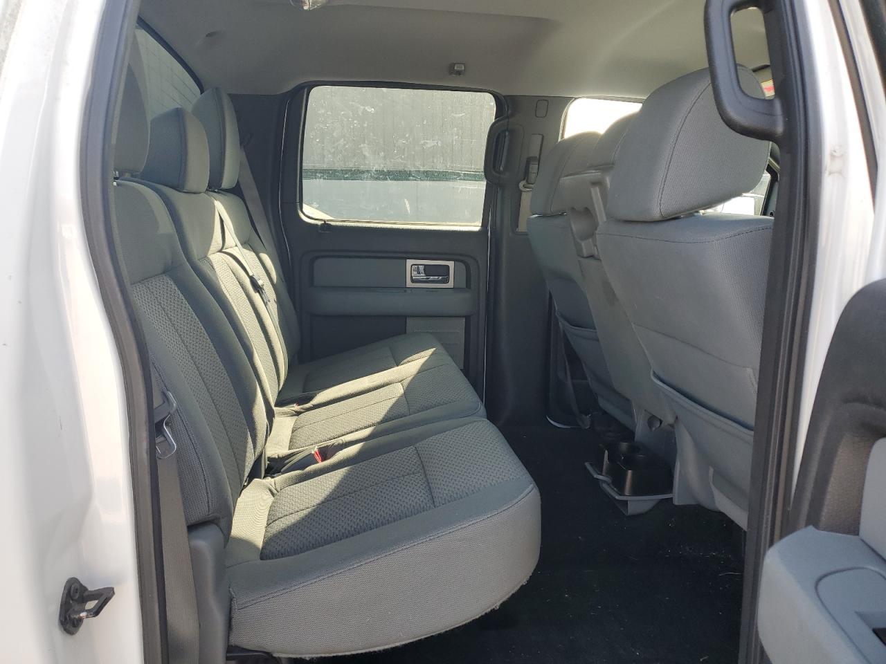 2011 Ford F-150 - Image 10