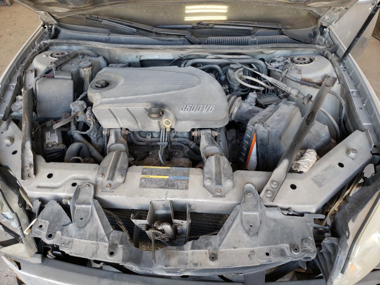 2010 Chevrolet Impala - Image 11