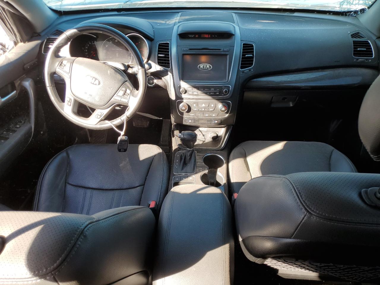 2014 Kia Sorento - Image 8