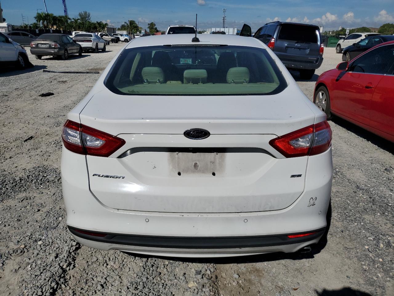 3FA6P0H70ER259592 2014 Ford Fusion Se