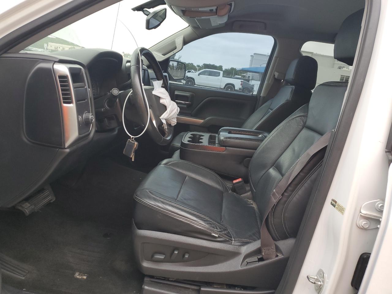 2017 Chevrolet Silverado - Image 7